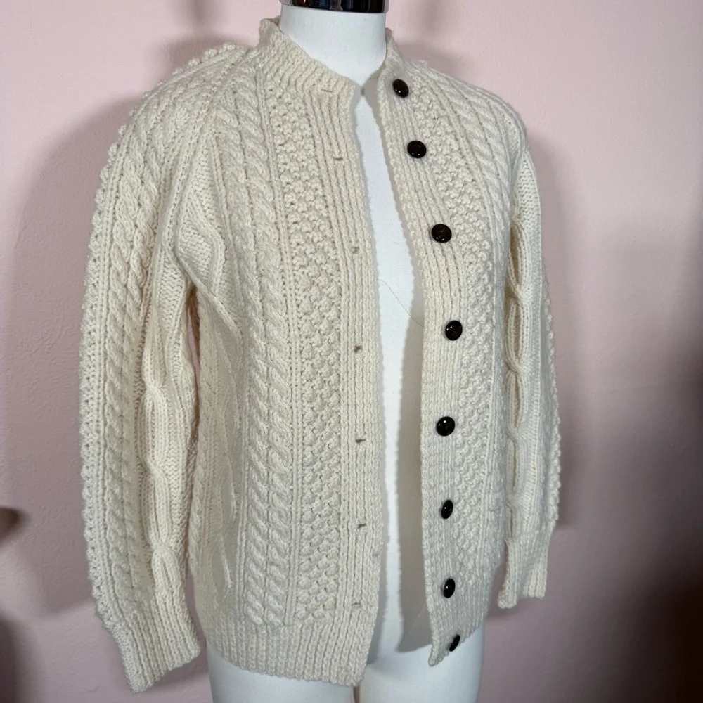 Vintage 1950’s hand knit Cable Knit Irish wool Cream Cardigan sweater fisherman - Picture 5 of 13
